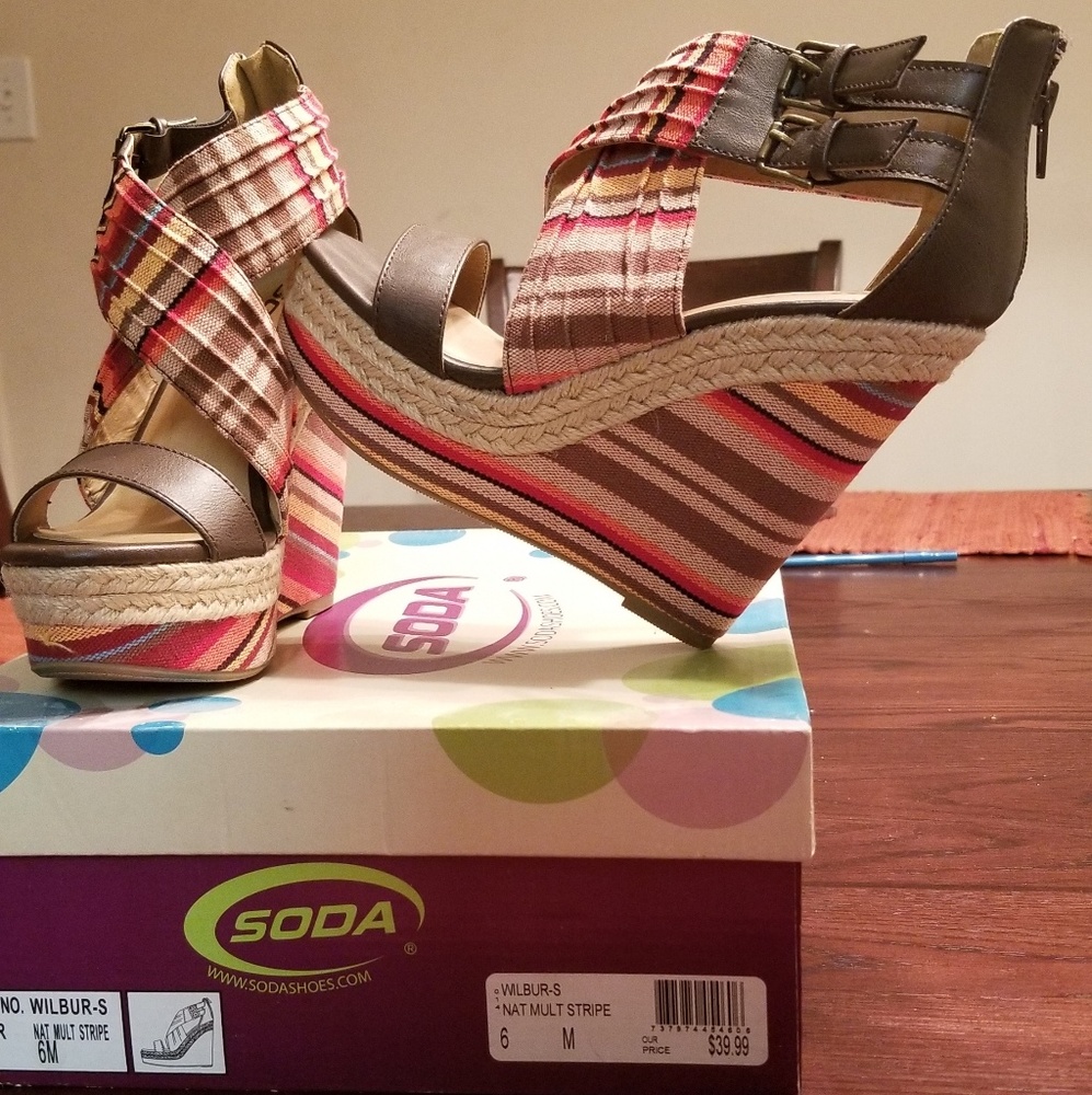 Multi colored wedge sandal